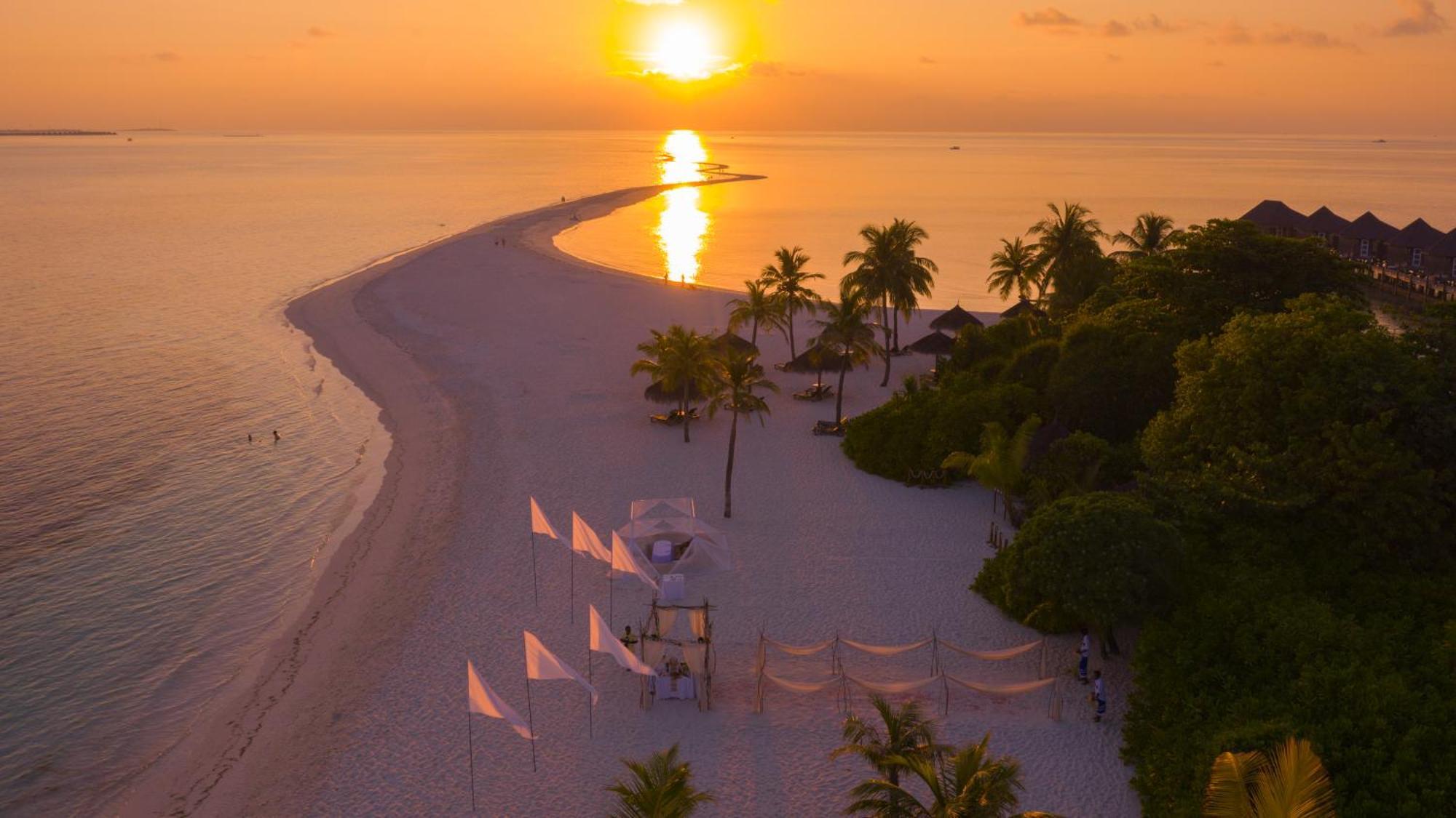 Kuredu Island Resort & Spa Exterior foto